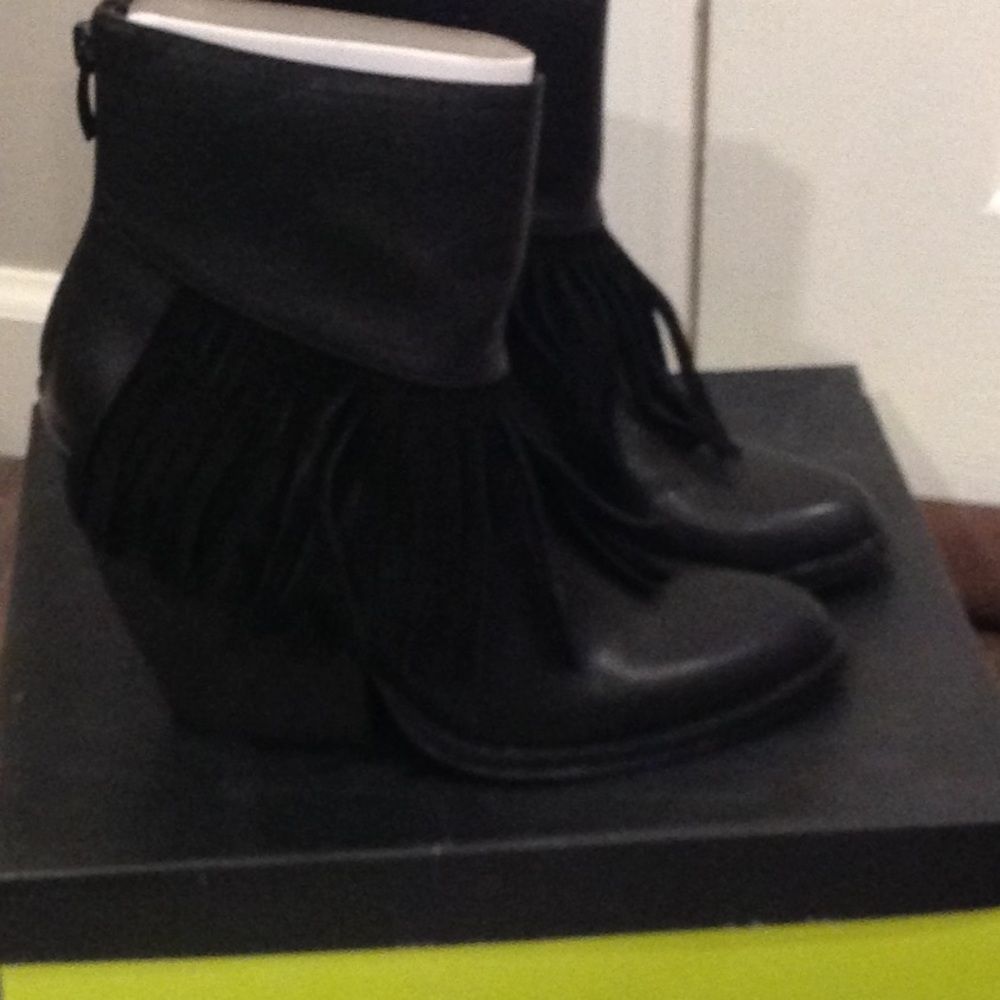 Fringe ankle boot